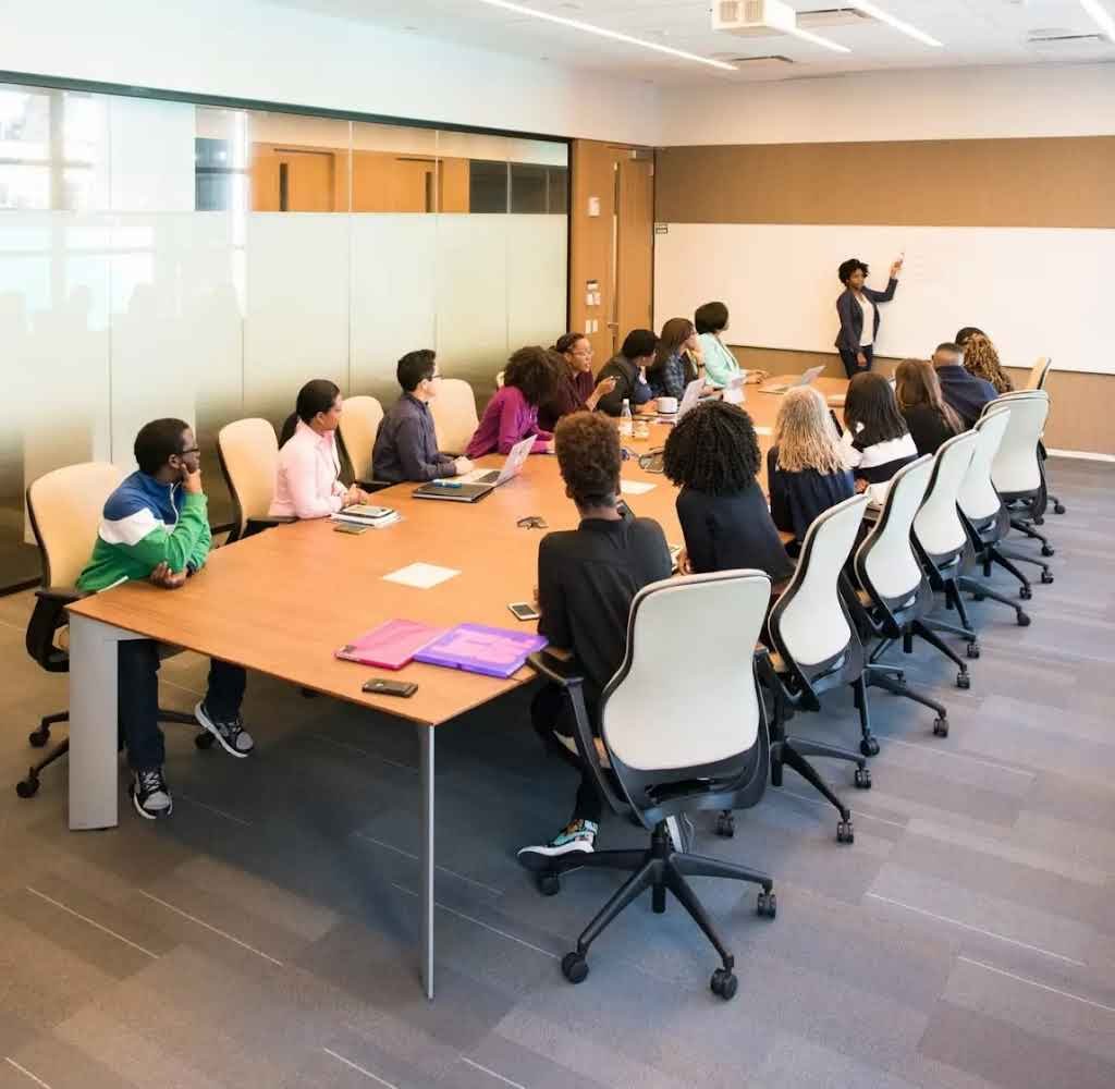 Elevate Your Meetings: Seamless Collaboration with VISSONIC Wi-Fi Wireless Systems